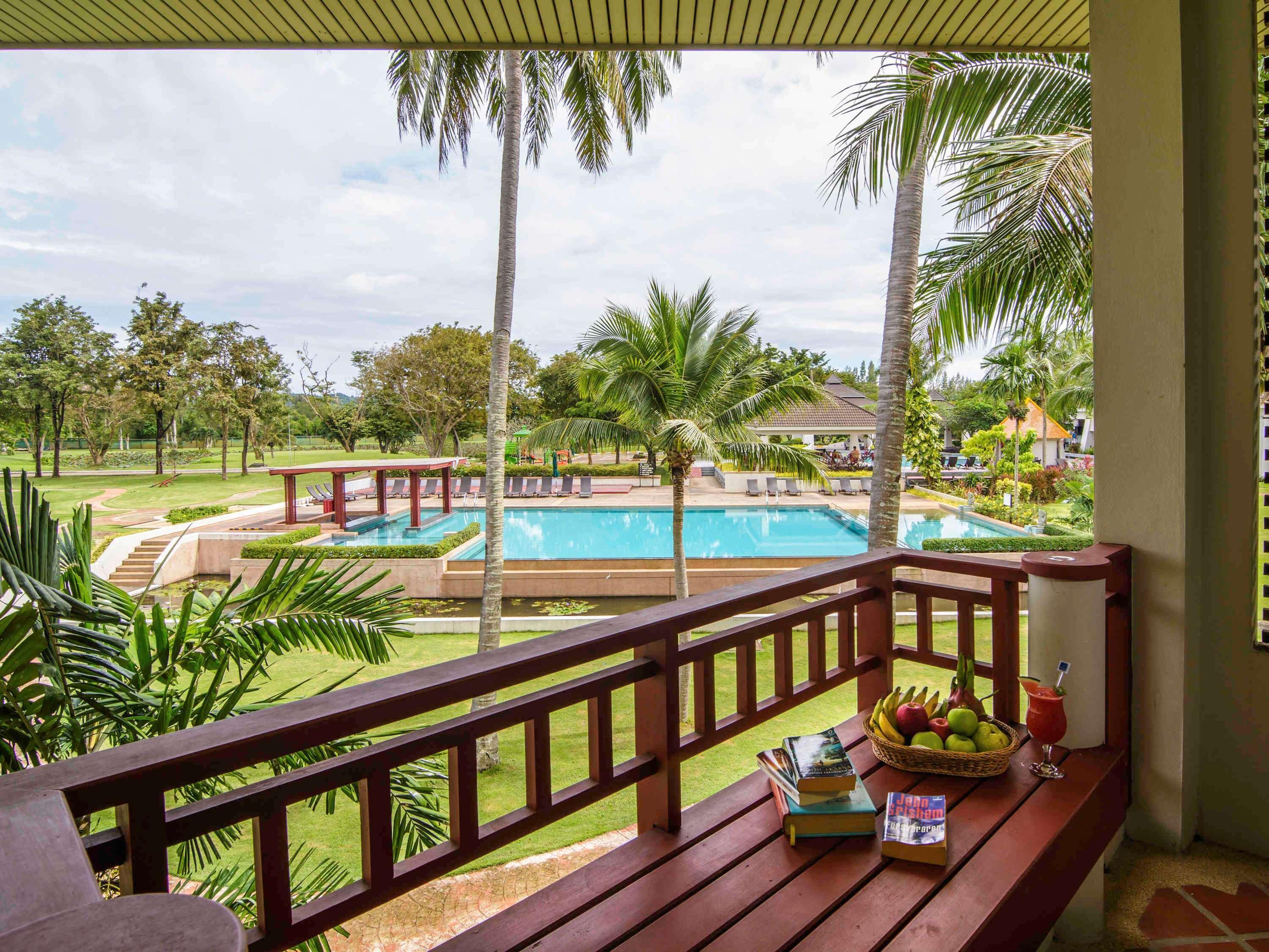 The Nouveau Chumphon Beach Resort And Golf Exterior foto