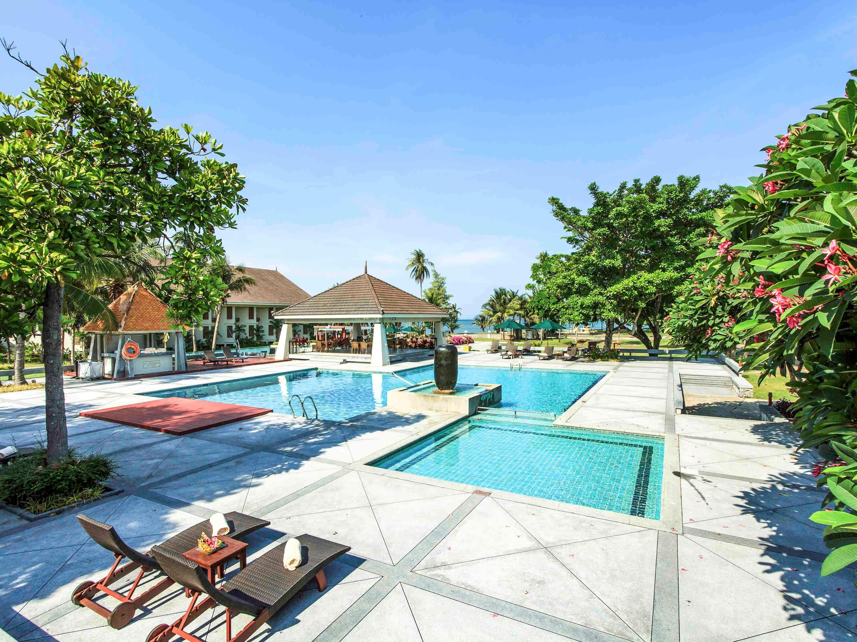 The Nouveau Chumphon Beach Resort And Golf Exterior foto