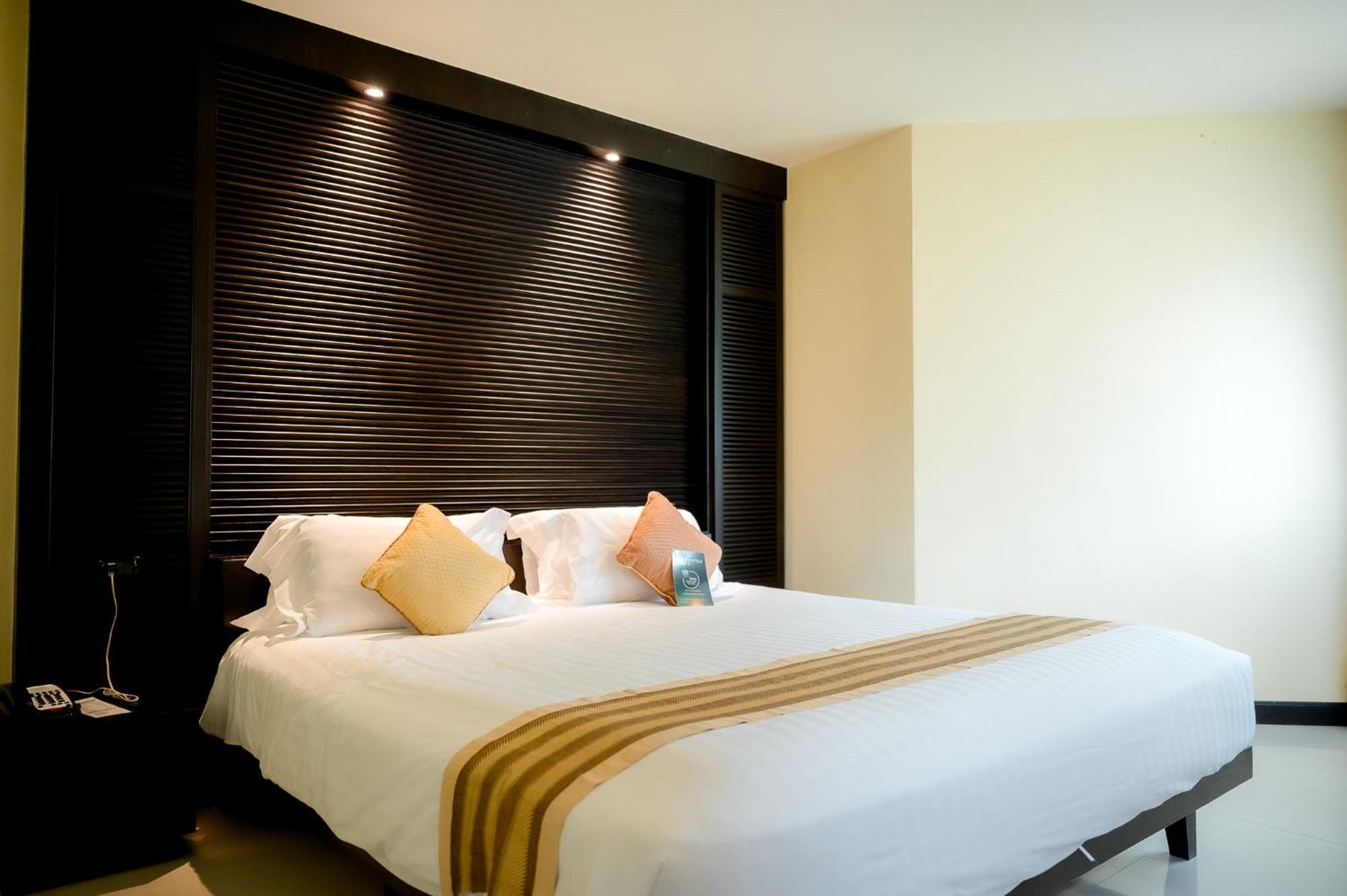 The Nouveau Chumphon Beach Resort And Golf Exterior foto