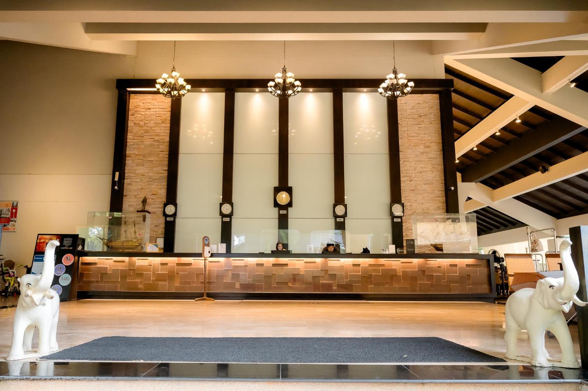 The Nouveau Chumphon Beach Resort And Golf Exterior foto