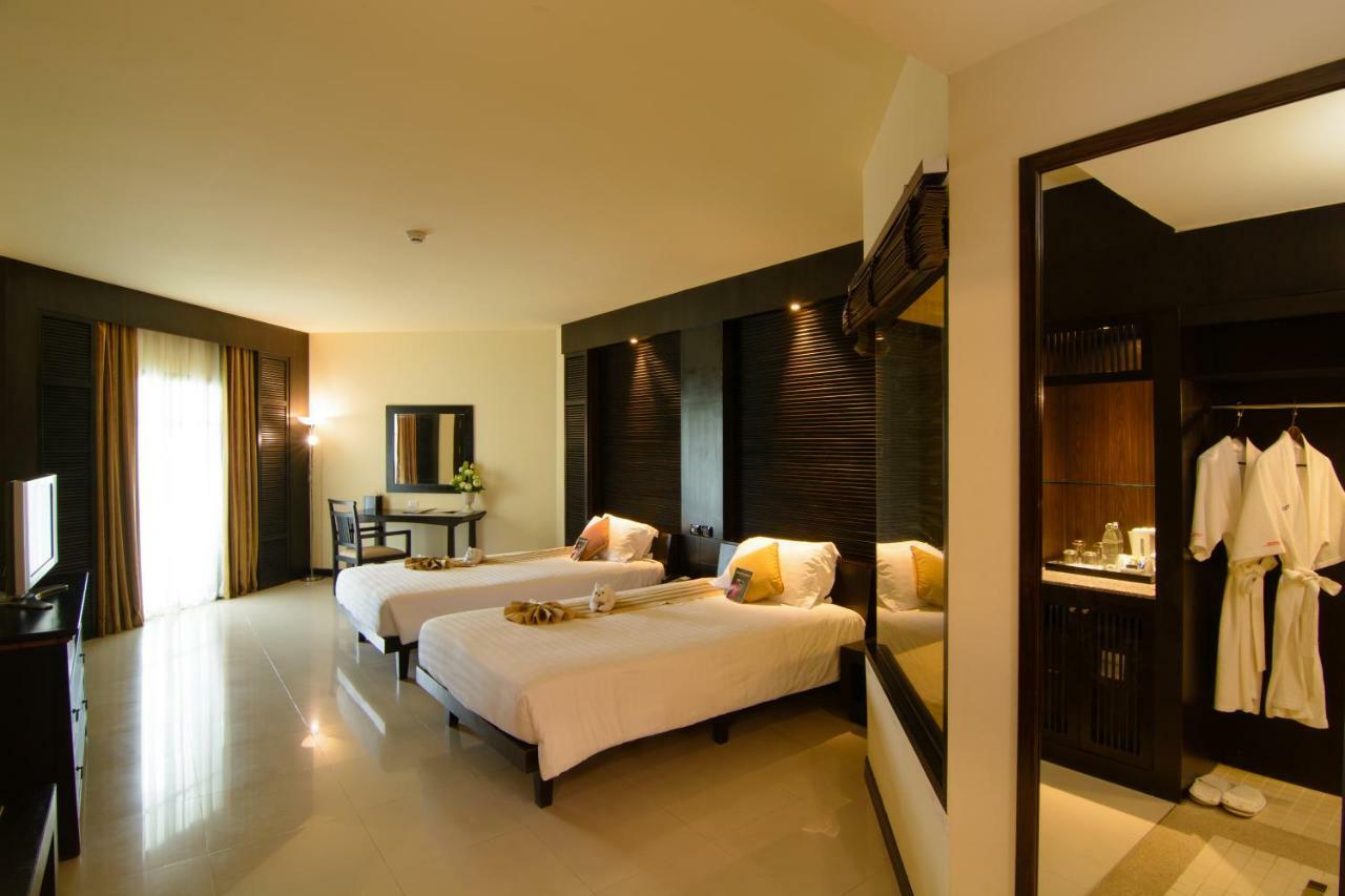 The Nouveau Chumphon Beach Resort And Golf Exterior foto